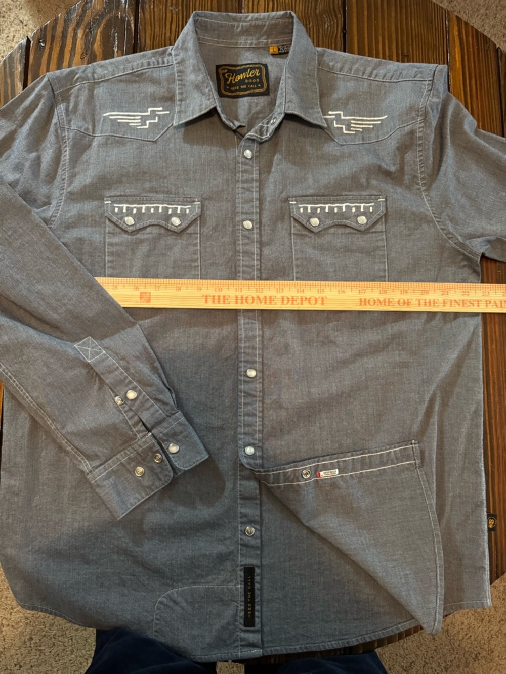 Howler Brothers chambray pearl snap Western Shirt with White Accents size Large